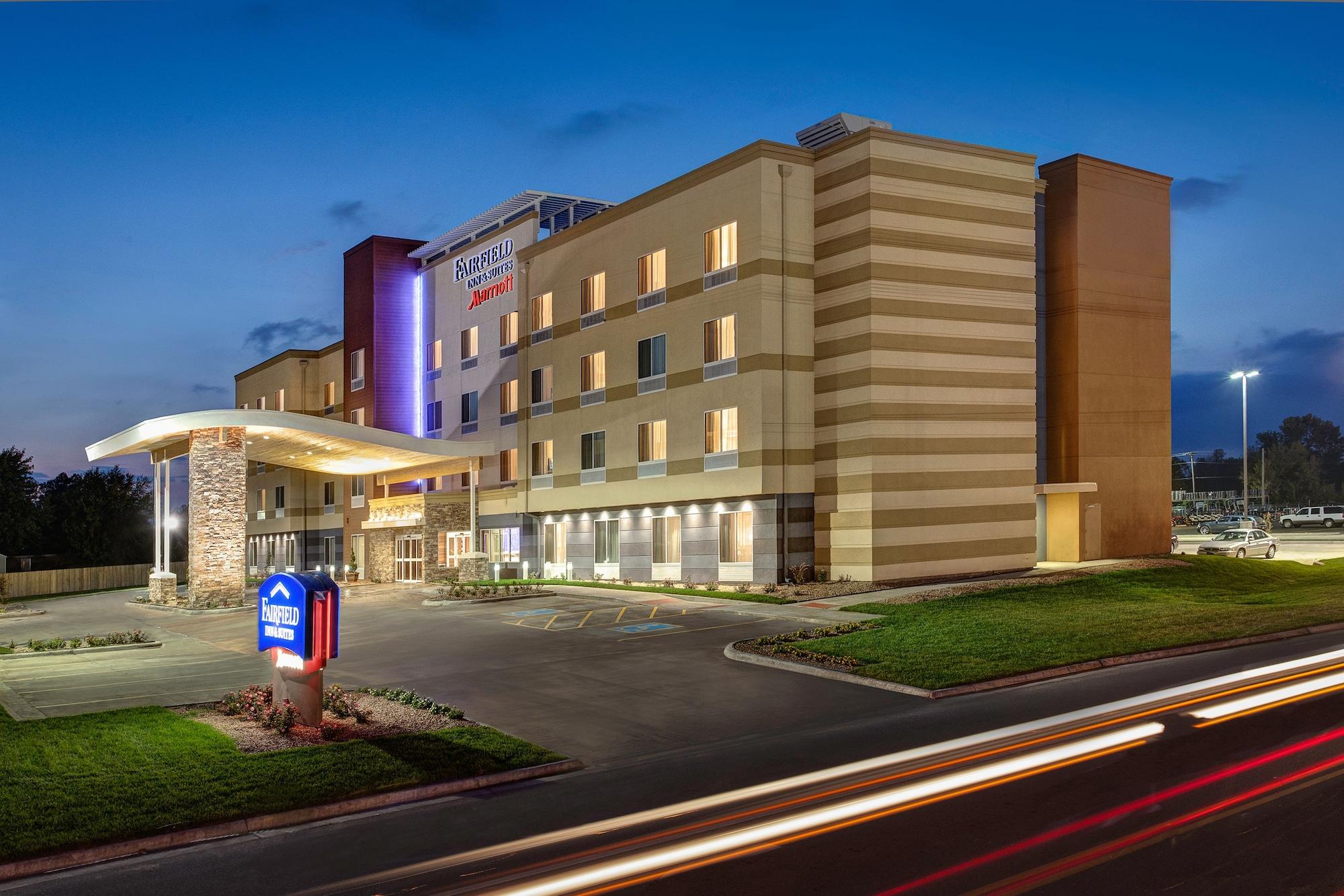 Fairfield Inn & Suites By Marriott Dallas Cedar Hill Exterior photo